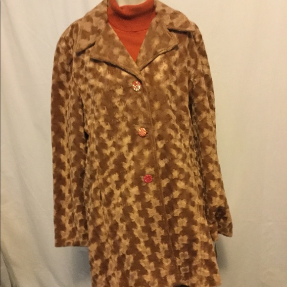 Coat - Picture 3 of 3